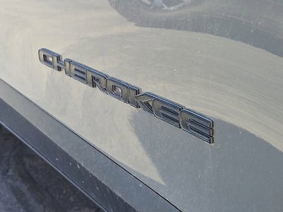 2023 Jeep Cherokee Altitude Lux