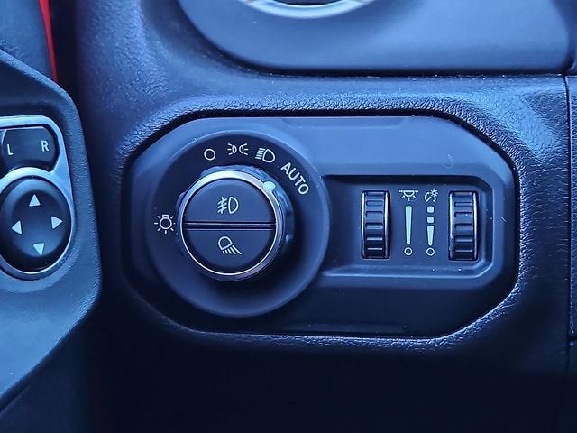 2022 Jeep Gladiator Sport S