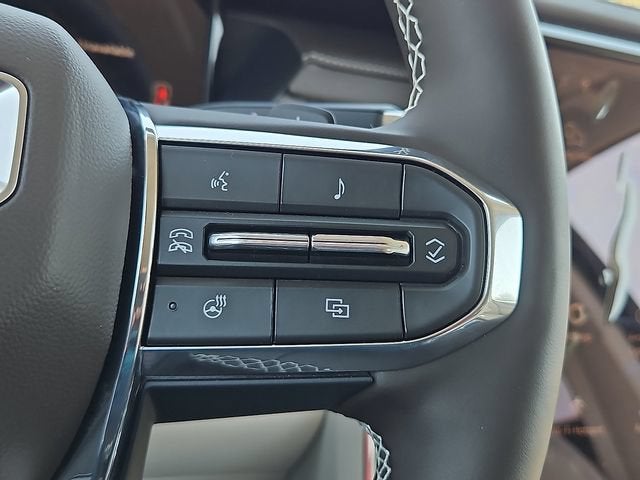 2026 GMC Acadia Denali - Photo 19