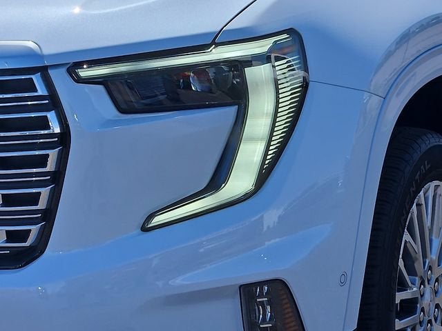 2026 GMC Acadia Denali - Photo 8