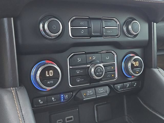 2024 GMC Yukon XL AT4