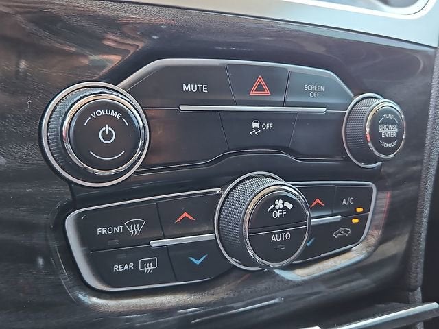 2019 Chrysler 300 Touring
