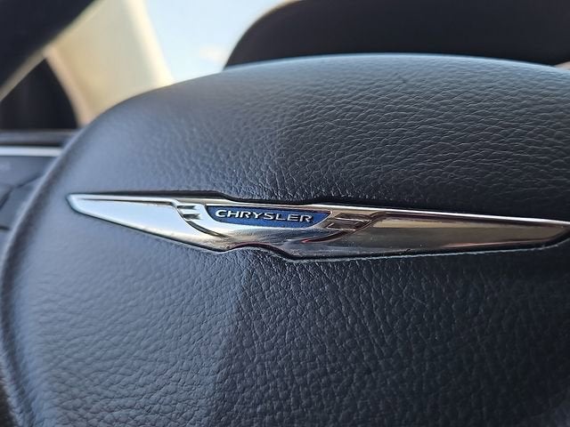 2019 Chrysler 300 Touring