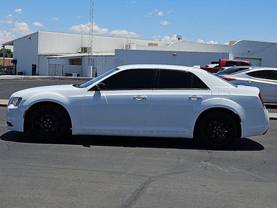 2019 Chrysler 300 Touring