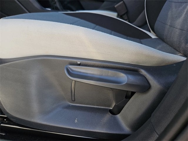 2025 Volkswagen Taos S