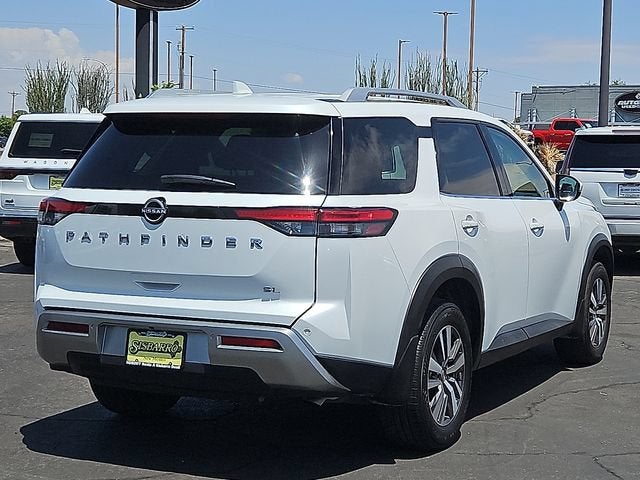 2025 Nissan Pathfinder SL