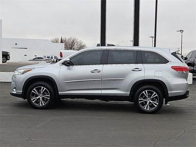 2019 Toyota Highlander LE