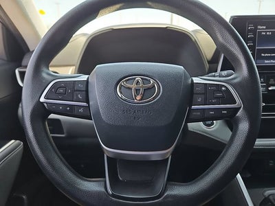 2022 Toyota Highlander L
