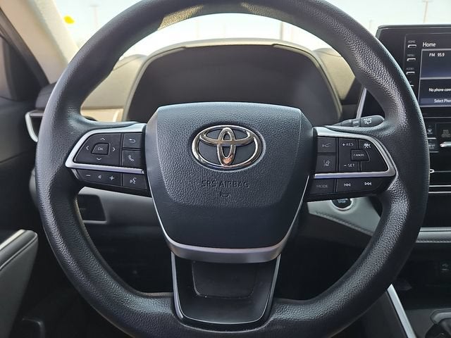 2022 Toyota Highlander L