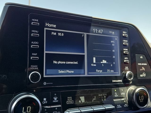 2022 Toyota Highlander L
