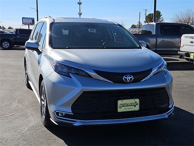 2024 Toyota Sienna XLE