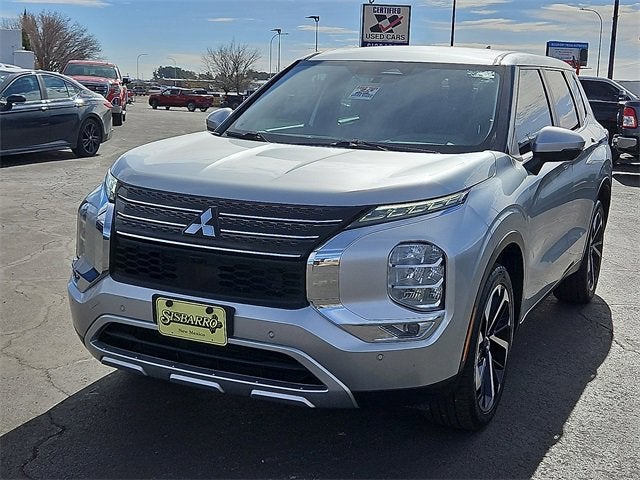2023 Mitsubishi Outlander SE