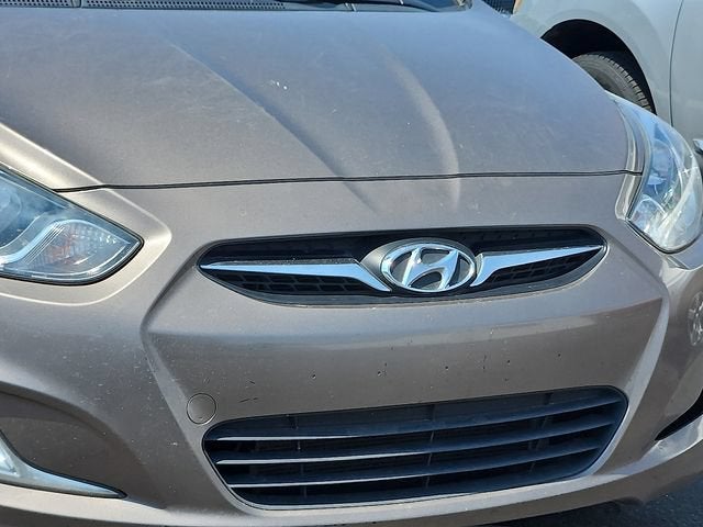 2012 Hyundai Accent SE