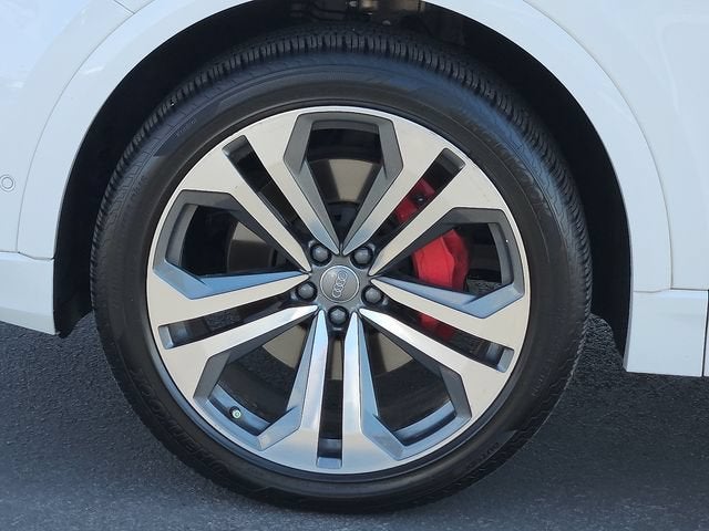 2019 Audi Q8 Premium Plus