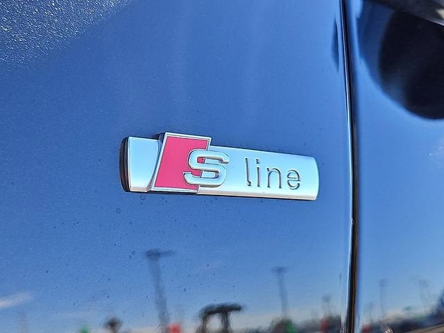 2021 Audi Q8 Premium Plus