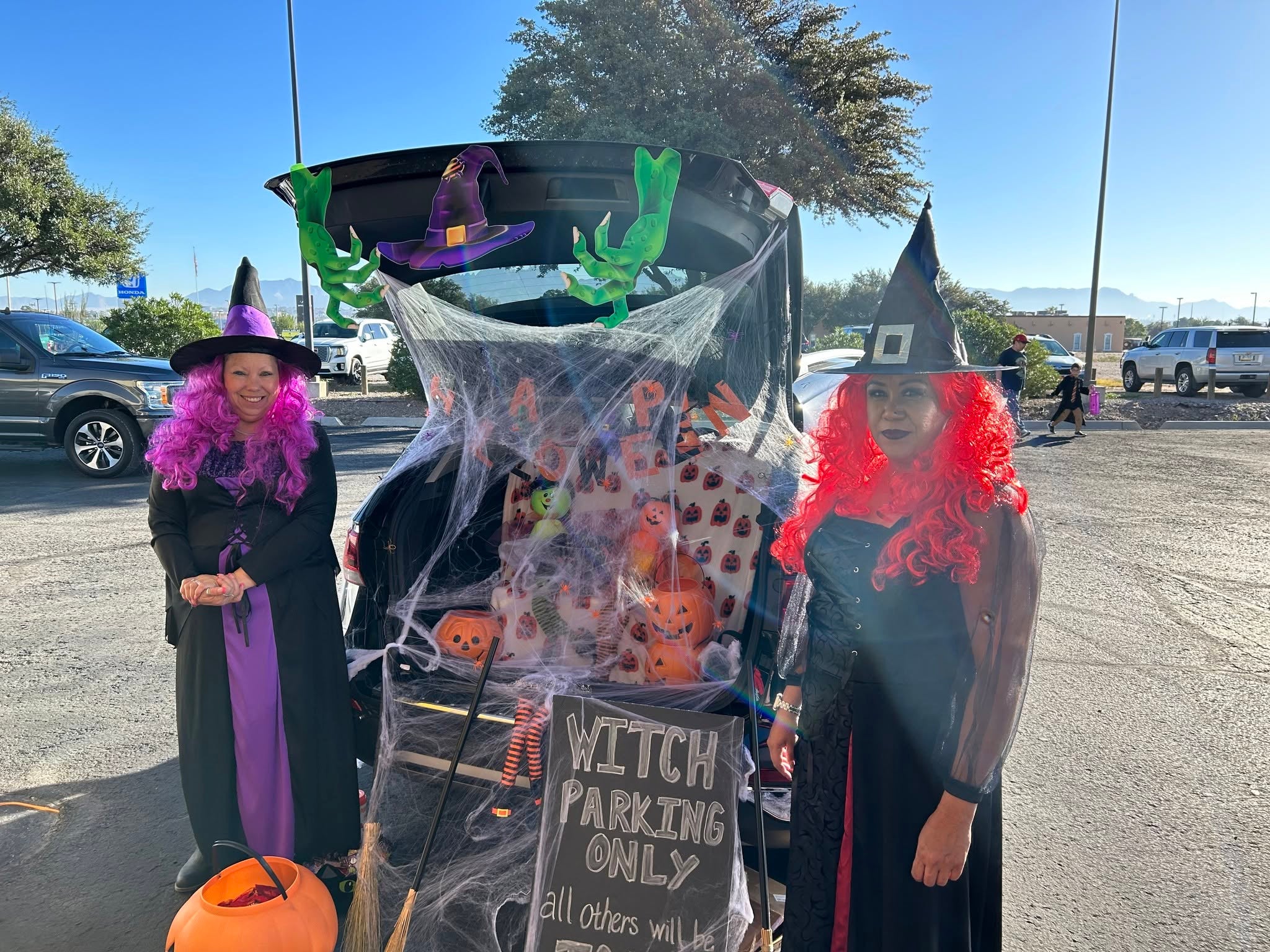 Sisbarro GMC Trunk or Treat